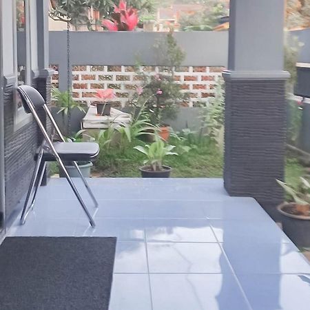 Triyoga Homestay Syariah Redpartner Sangkanurip Kültér fotó